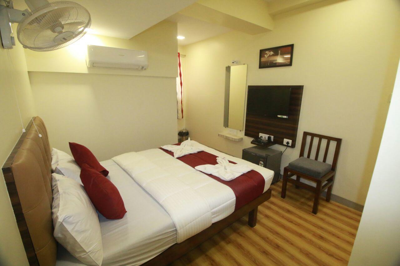 Hotel Alfa International Near Nanavati Hospital Mumbai Near Airport Mumbai Near Juhu Beach Exterior photo