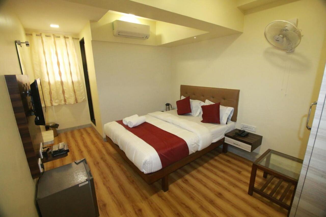 Hotel Alfa International Near Nanavati Hospital Mumbai Near Airport Mumbai Near Juhu Beach Exterior photo